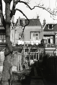 805490 Gezicht op de achtergevel van het huis Leidseweg 74 te Utrecht.